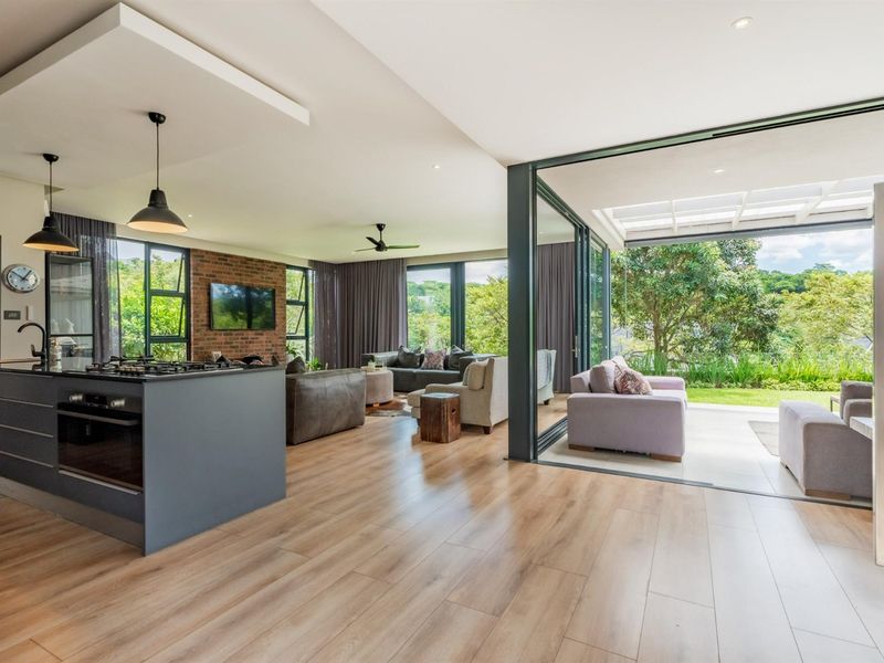 Where Style Meets Family Living - Photo 5