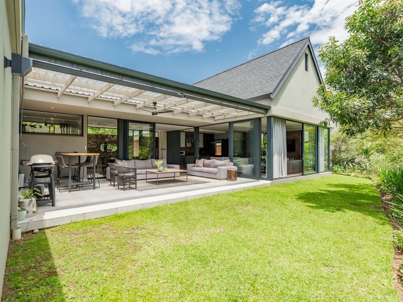 Where Style Meets Family Living - Photo 1