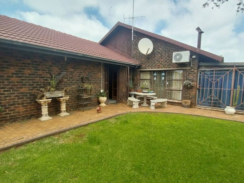 House For Sale in Pomona, Kempton Park - Photo 7