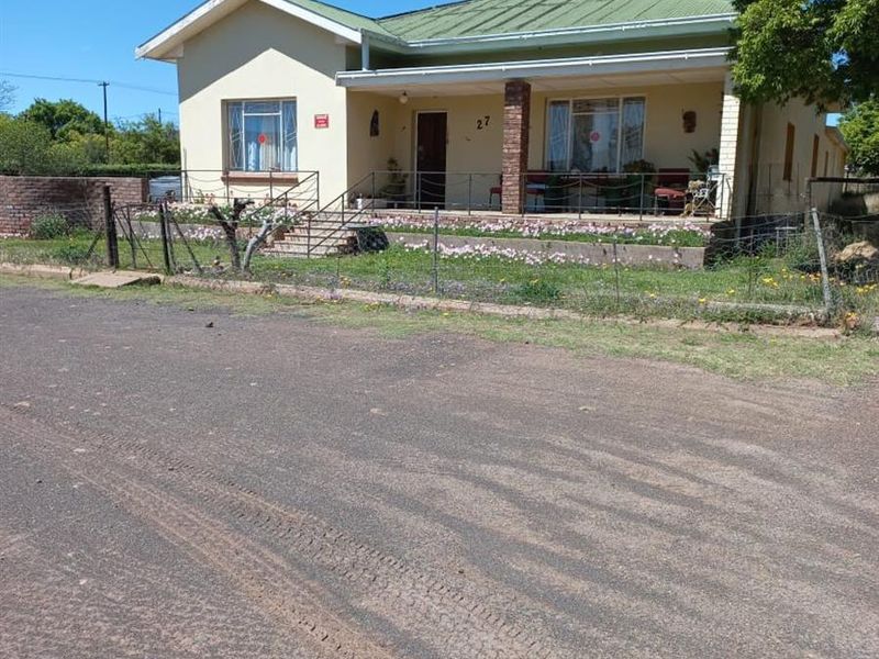 House For Sale in Steynsburg - Photo 3