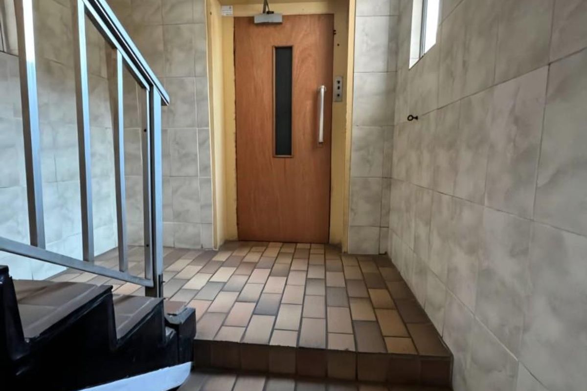 Apartment For Sale in Windermere, Durban, KwaZulu Natal - Photo 2