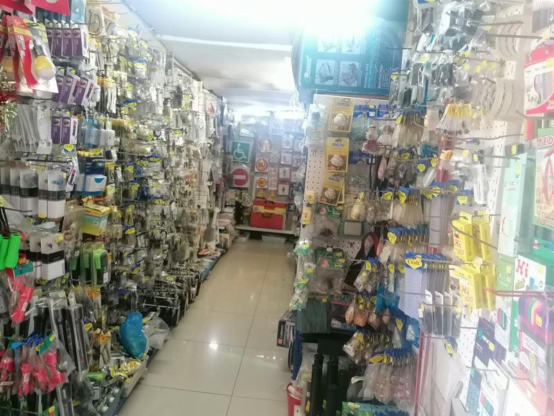 Manaba Business Hub. Unique Investment Opportunity - Craft Shop with Residential Unit - Photo 7