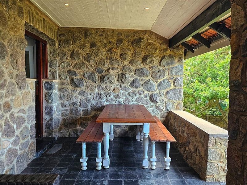 Enchanting, Stone House... Unique! - Photo 8