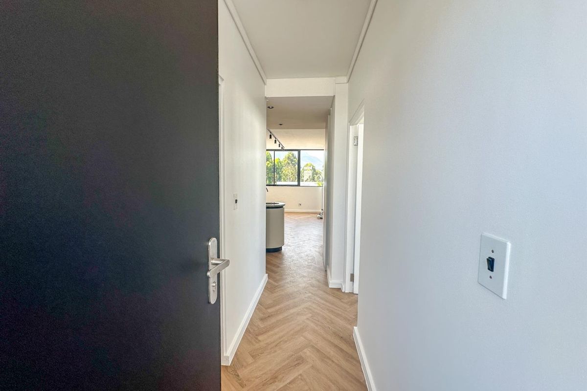 Sophisticated Contemporary Living in Arbour Nature Estate, George - Photo 5