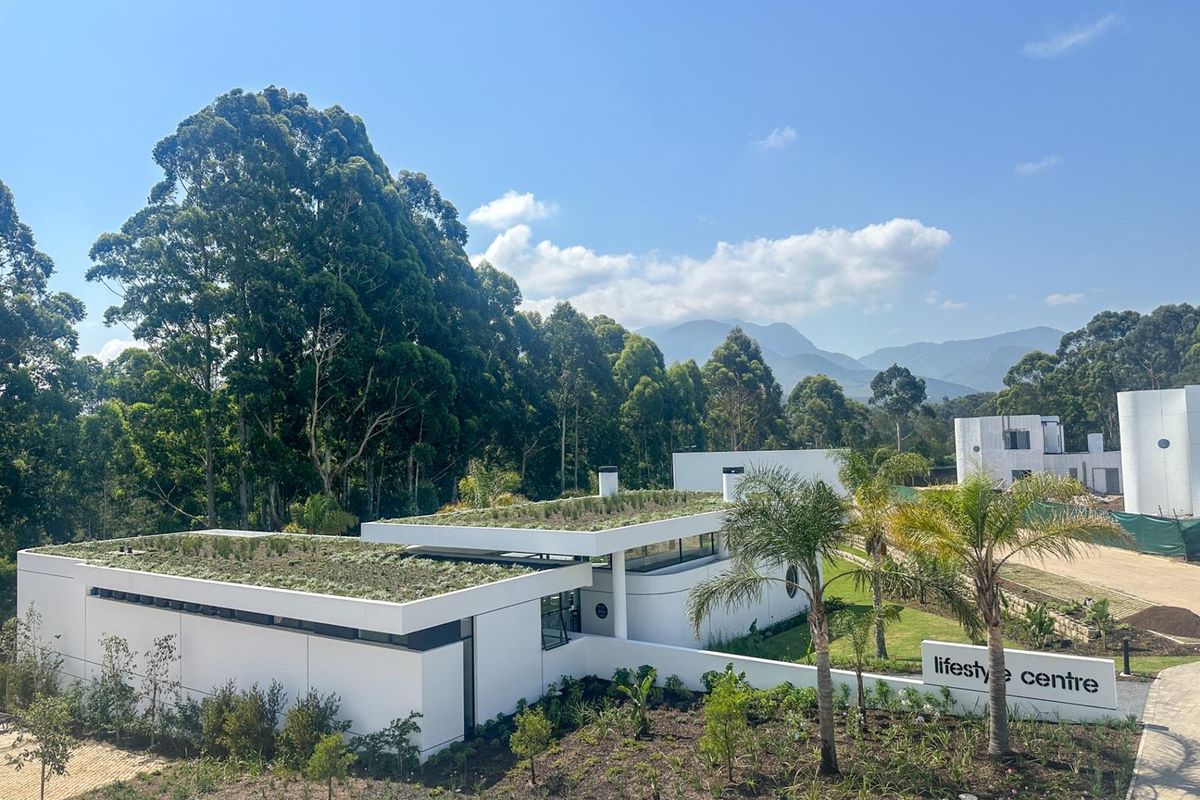 Sophisticated Contemporary Living in Arbour Nature Estate, George - Photo 2