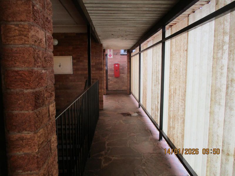 2 Bed Apartment For Sale in Birchleigh - Photo 5