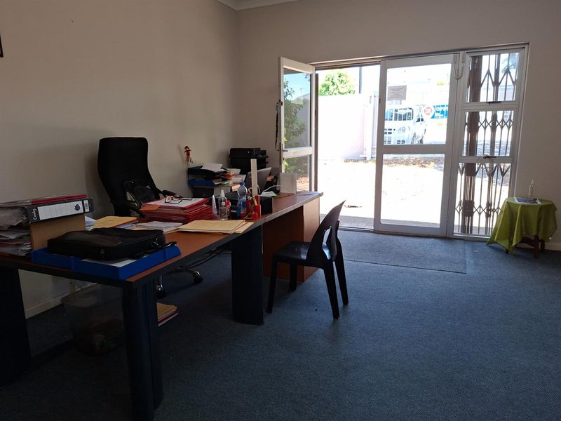 Professional Office Space to Let - Prime Shirley Street Location - Photo 6