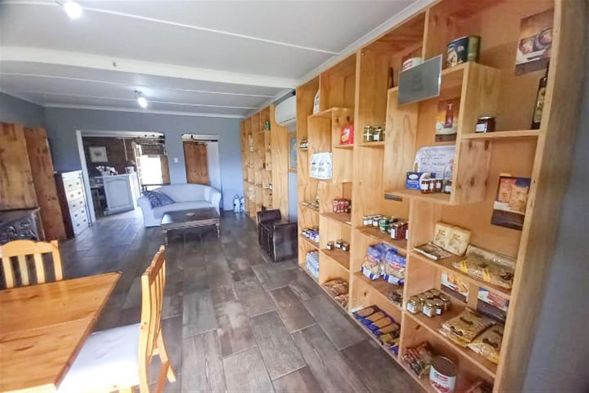 Established Italian Restaurant and Lifestyle Property for Sale on the R62 - Calitzdorp - Photo 3