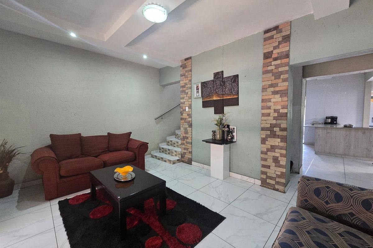 Guest House or Extended Family Home with Dual-Living Layout - Photo 4