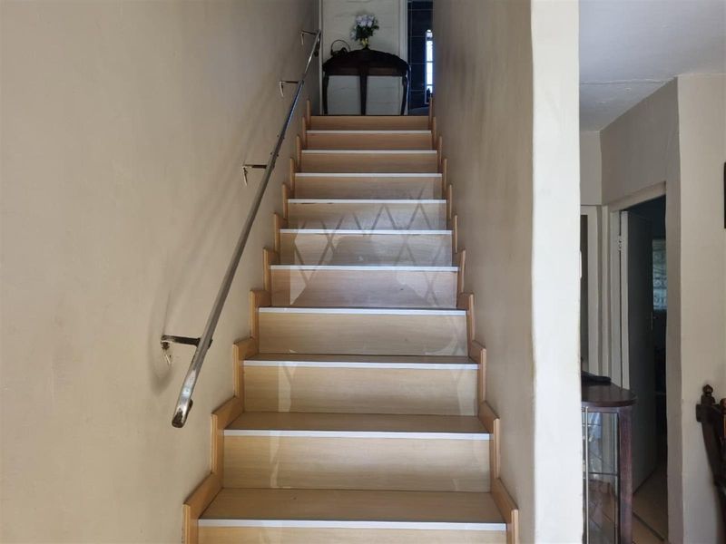 3-Bedroom Duplex for Sale in Bonteheuwel, Cape Town - Photo 5