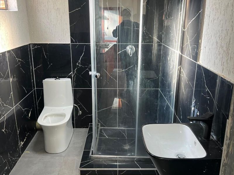 House For Sale in Lombardy East, Lombardy, Johannesburg - Photo 10