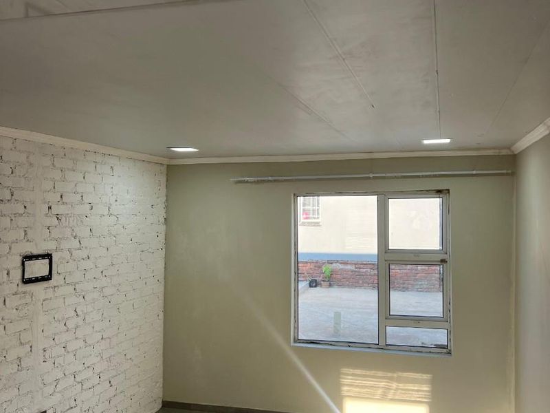 House For Sale in Lombardy East, Lombardy, Johannesburg - Photo 4