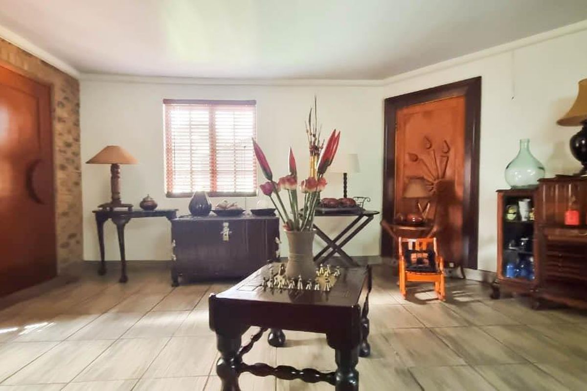 Inviting 3-Bedroom Family Home with Pool in Atlasville - Photo 5