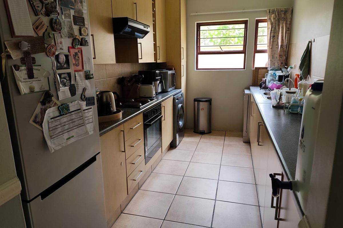 2 Bed 3 Baths Townhouse - Photo 4