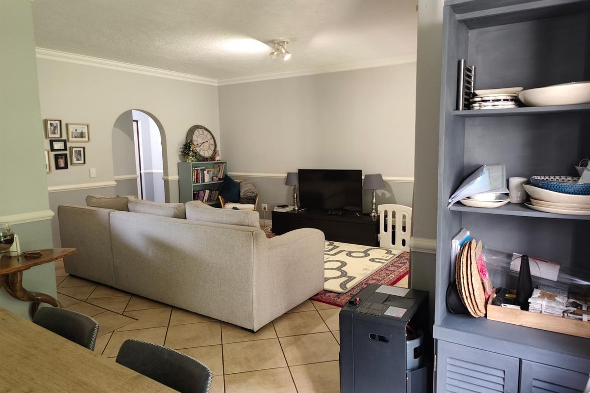 2 Bed 3 Baths Townhouse - Photo 3