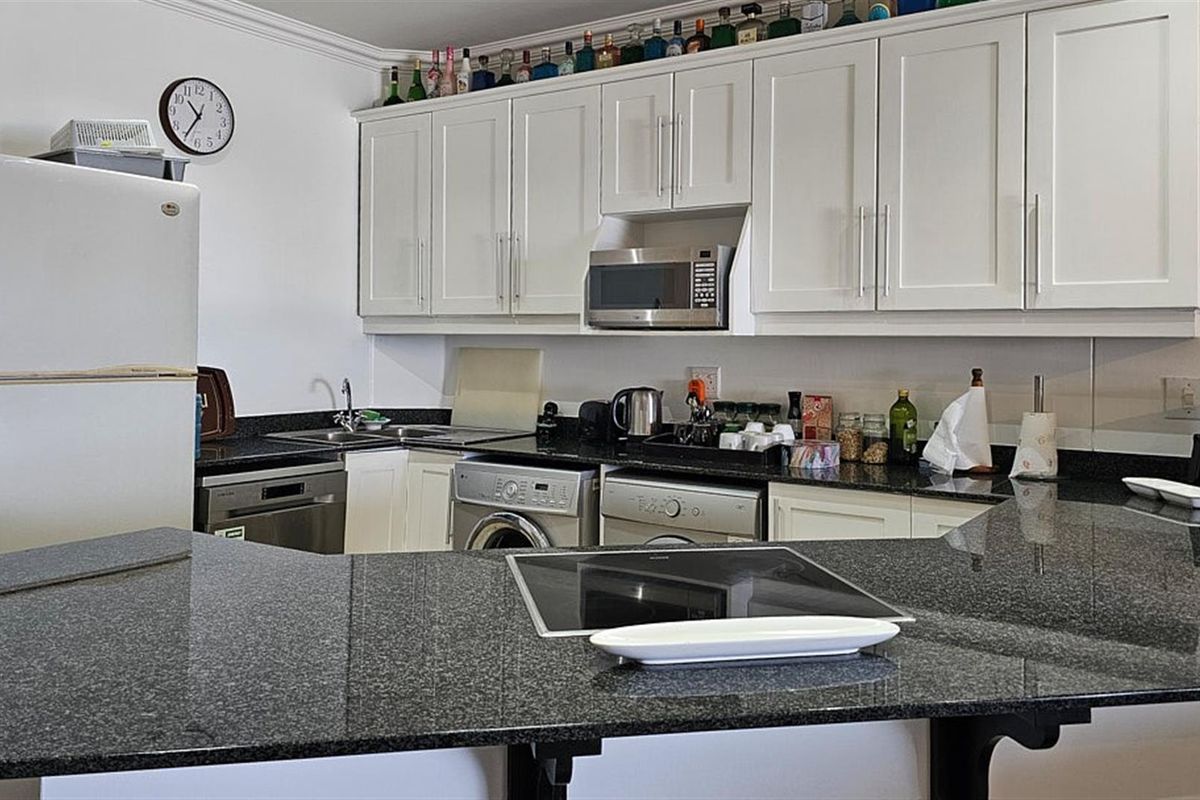 Apartment For Sale in Uvongo Beach, Margate, KwaZulu Natal - Photo 4