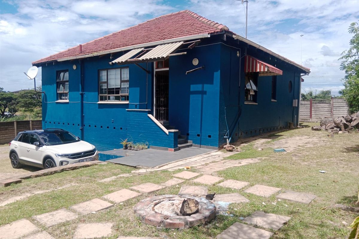 Investment House For Sale in Bellair, Durban, KwaZulu Natal - Photo 2