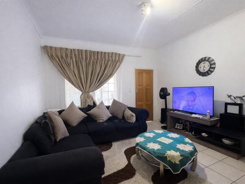 Modern 2-Bed, 2-Bath Apartment in Leopard Rock, Erand Gardens - Prime Midrand Location - Photo 3