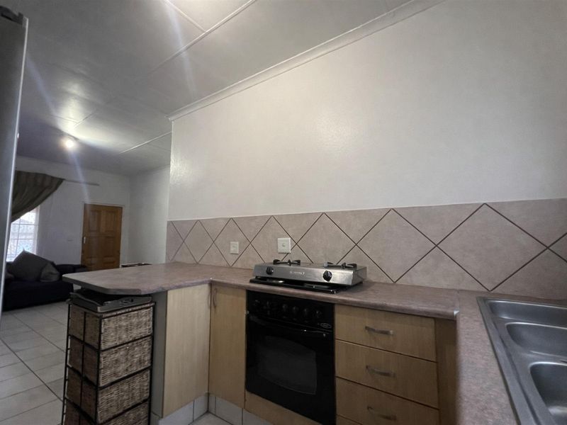 Modern 2-Bed, 2-Bath Apartment in Leopard Rock, Erand Gardens - Prime Midrand Location - Photo 4