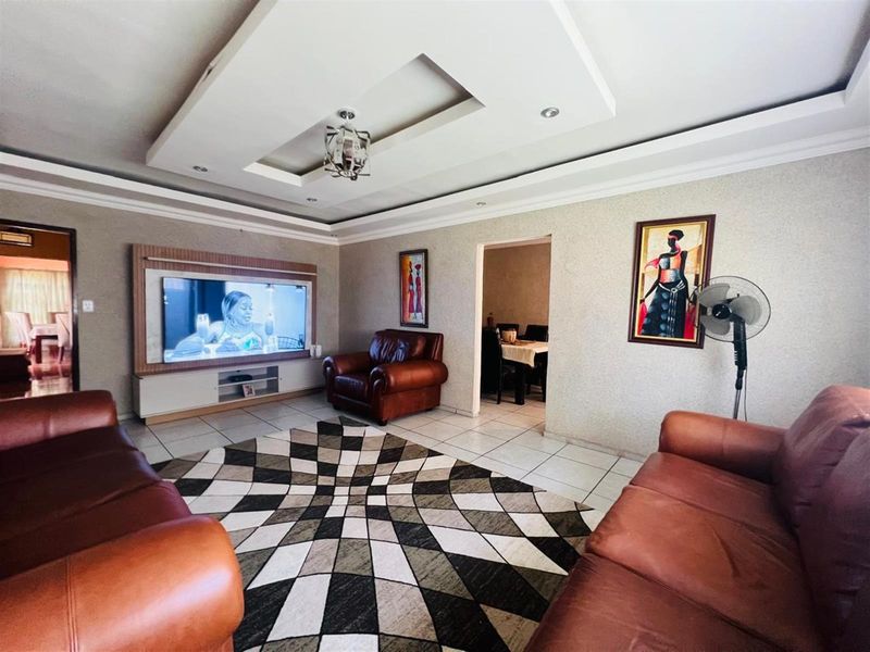 House For Sale in Vaalpark, Sasolburg - Photo 10