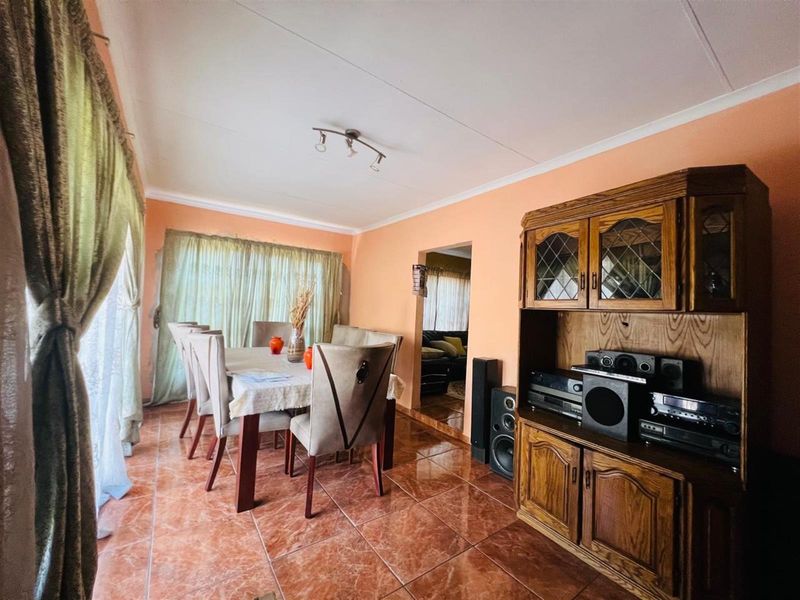 House For Sale in Vaalpark, Sasolburg - Photo 8