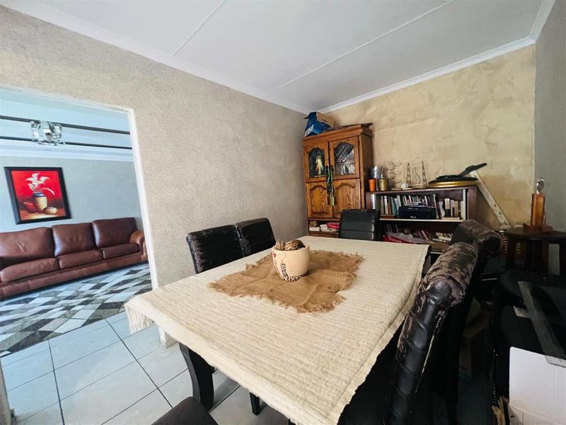 House For Sale in Vaalpark, Sasolburg - Photo 5
