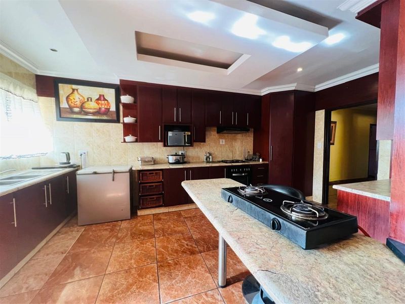 House For Sale in Vaalpark, Sasolburg - Photo 2