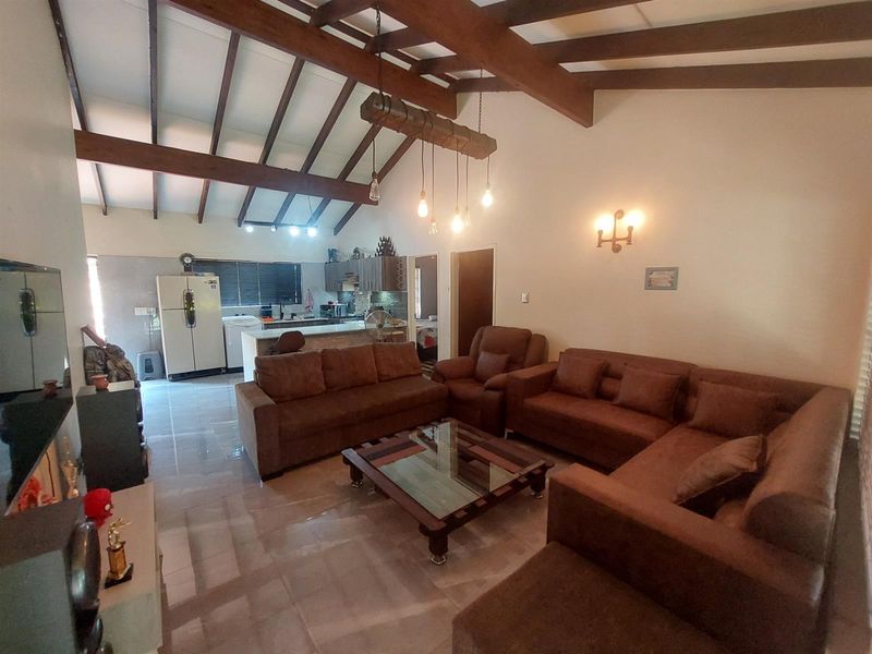 3 bed 2 bath Townhouse For Sale in upmarket waltdorf estate chase valley,pietermaritzburg - Photo 7