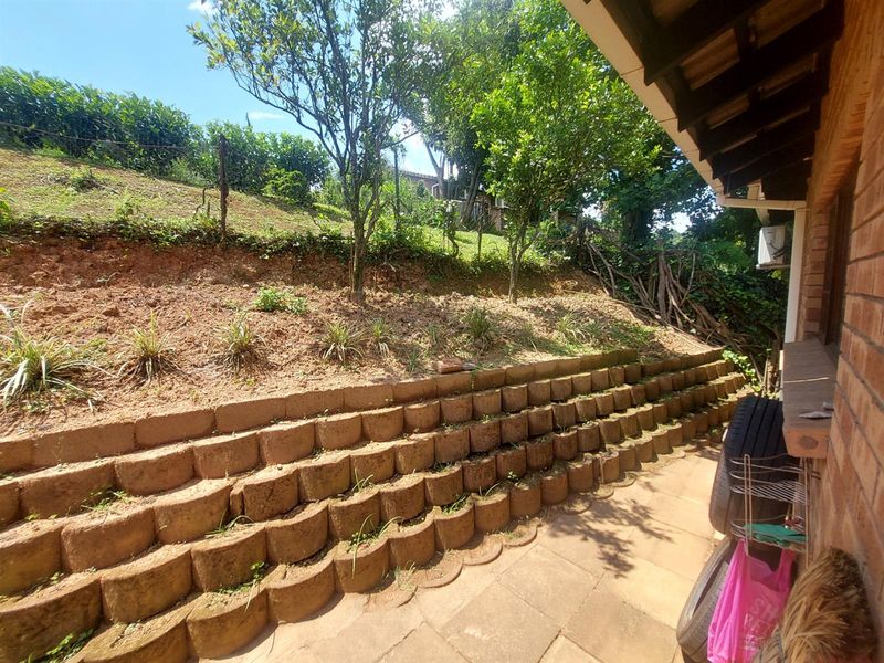 3 bed 2 bath Townhouse For Sale in upmarket waltdorf estate chase valley,pietermaritzburg - Photo 4