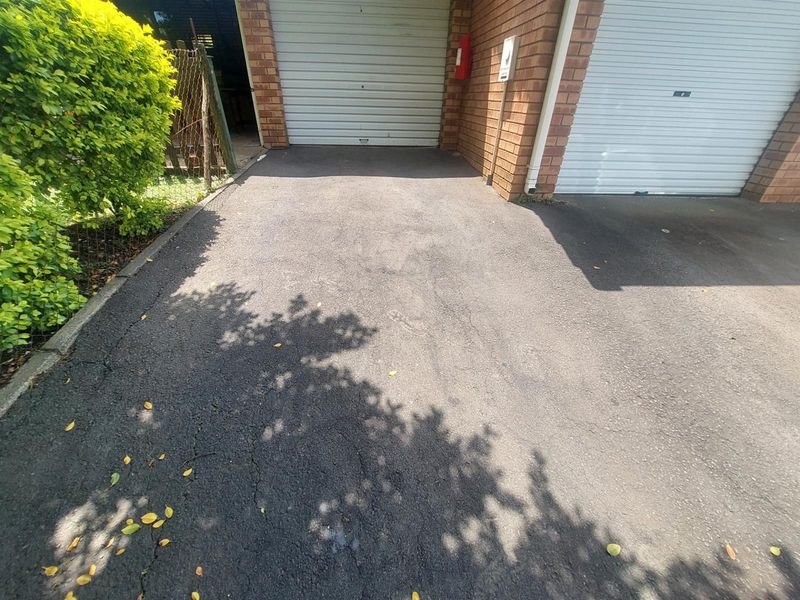 3 bed 2 bath Townhouse For Sale in upmarket waltdorf estate chase valley,pietermaritzburg - Photo 3