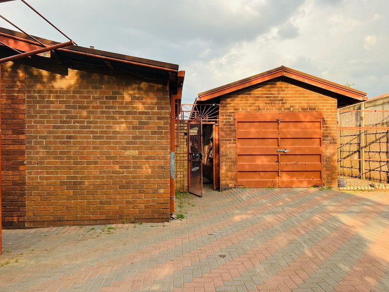 House For Sale in Vanderbijlpark CW 5, Vanderbijlpark CW, Vanderbijlpark - Photo 7
