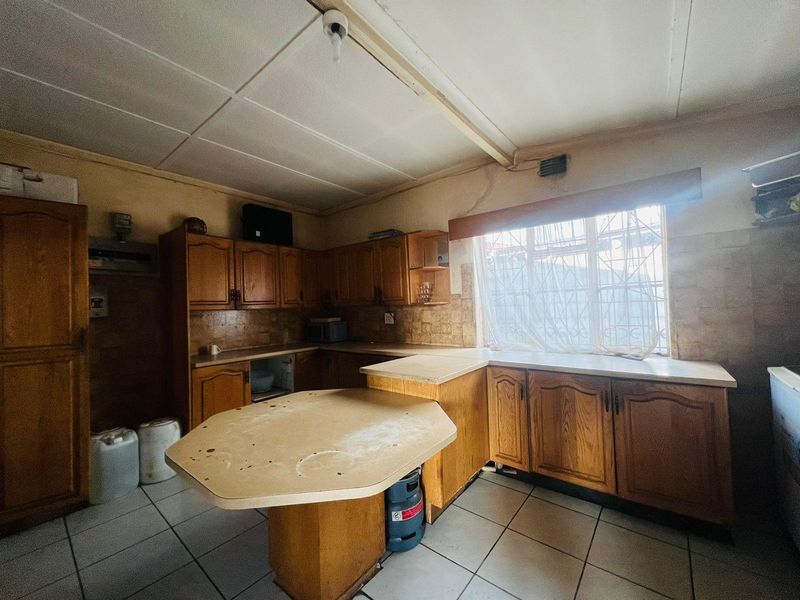 House For Sale in Vanderbijlpark CW 5, Vanderbijlpark CW, Vanderbijlpark - Photo 10