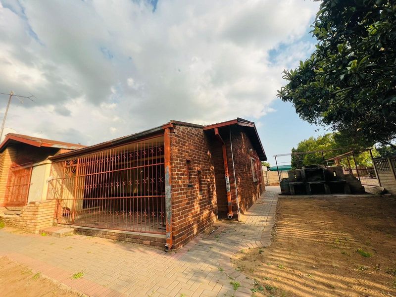 House For Sale in Vanderbijlpark CW 5, Vanderbijlpark CW, Vanderbijlpark - Photo 5