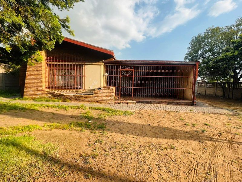 House For Sale in Vanderbijlpark CW 5, Vanderbijlpark CW, Vanderbijlpark - Photo 4