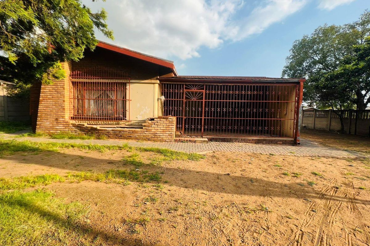 House For Sale in Vanderbijlpark CW 5, Vanderbijlpark CW, Vanderbijlpark - Photo 4