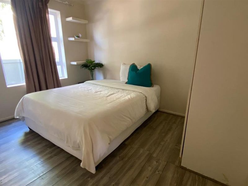 Stunning Apartment in Whispering Pines, Gordons Bay Central, Gordons Bay - Photo 8