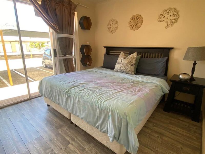 Stunning Apartment in Whispering Pines, Gordons Bay Central, Gordons Bay - Photo 10