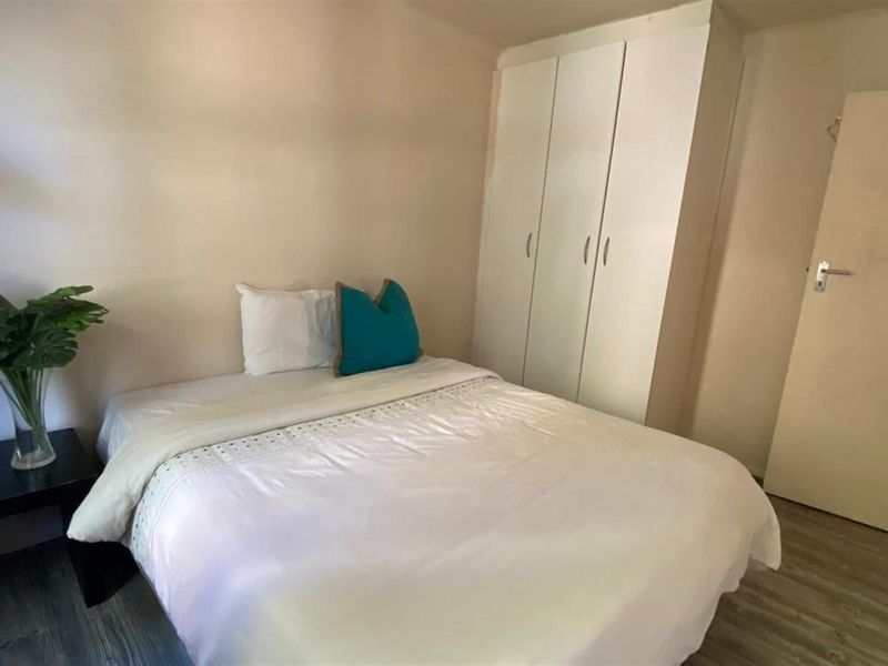 Stunning Apartment in Whispering Pines, Gordons Bay Central, Gordons Bay - Photo 9