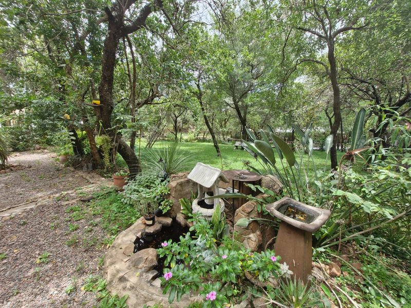 Very well-appointed home with outstanding entertainment area - Photo 5