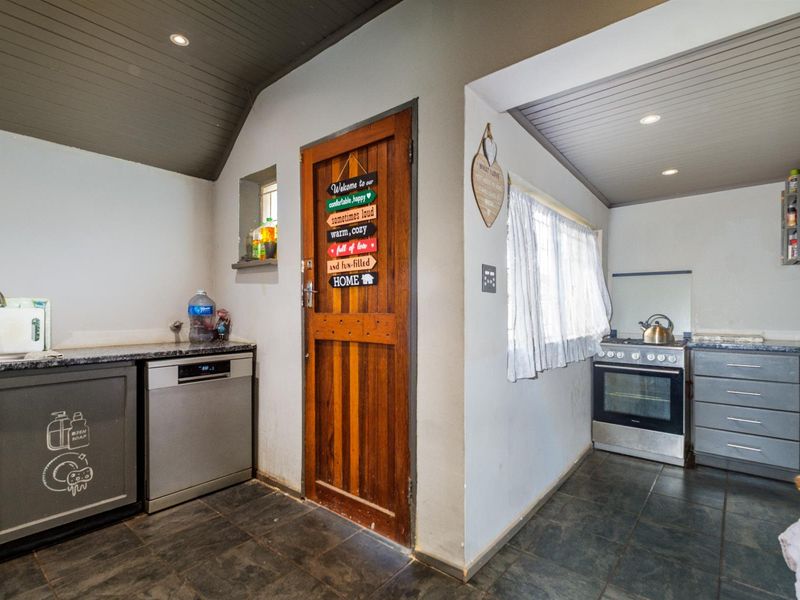 SOLD - 3 Bedroom House For Sale in Witpoortjie, Roodepoort - Photo 9