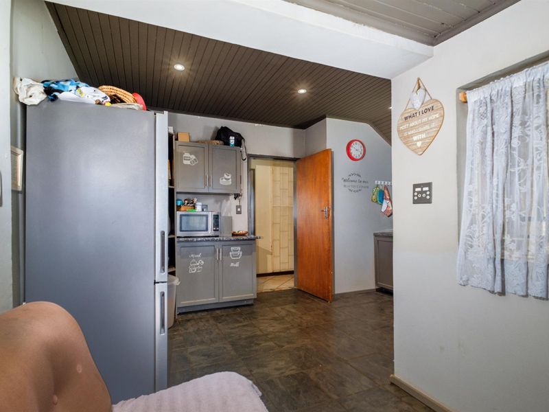 SOLD - 3 Bedroom House For Sale in Witpoortjie, Roodepoort - Photo 8