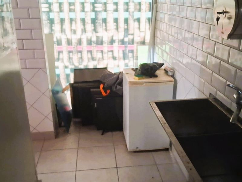 Prime Commercial Property for Sale in Jeffreys Bay CBD | High-Exposure Business Premises - Photo 8