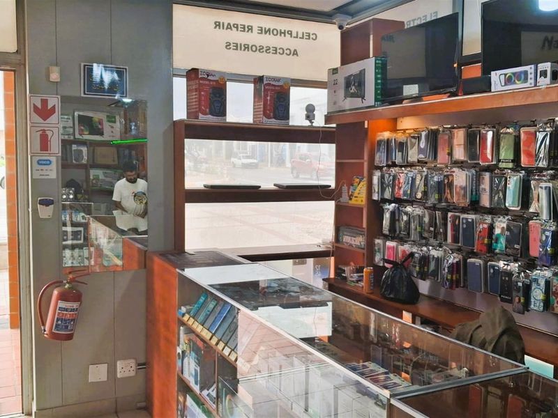 Prime Commercial Property for Sale in Jeffreys Bay CBD | High-Exposure Business Premises - Photo 7