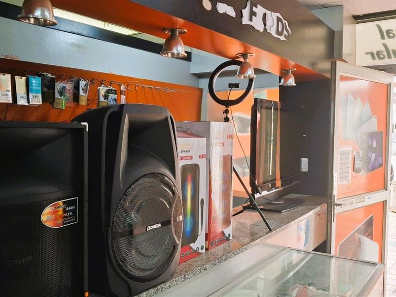 Prime Commercial Property for Sale in Jeffreys Bay CBD | High-Exposure Business Premises - Photo 4