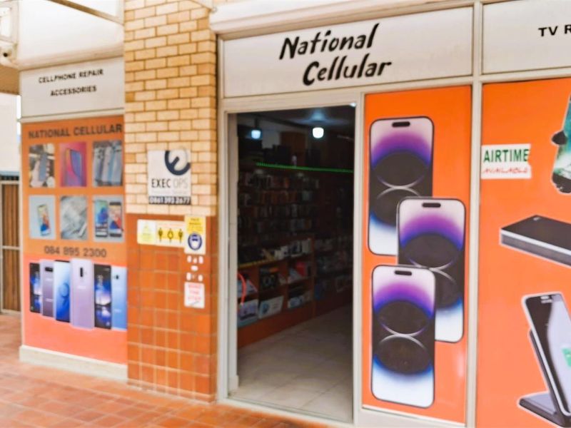 Prime Commercial Property for Sale in Jeffreys Bay CBD | High-Exposure Business Premises - Photo 2