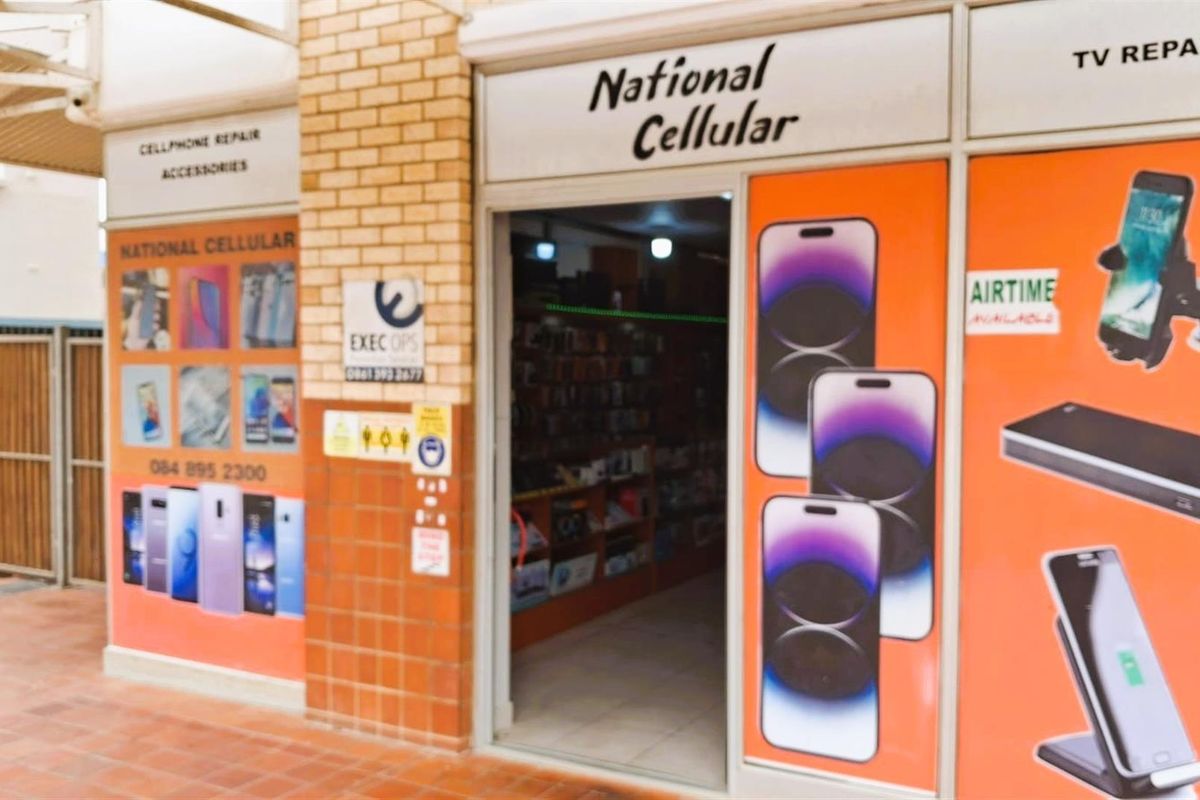 Prime Commercial Property for Sale in Jeffreys Bay CBD | High-Exposure Business Premises - Photo 2