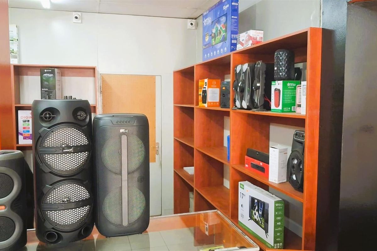 Prime Commercial Property for Sale in Jeffreys Bay CBD | High-Exposure Business Premises - Photo 5