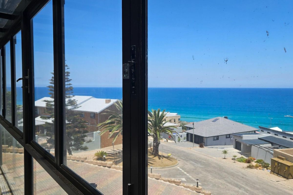 House For Sale in Dana Bay - Photo 4