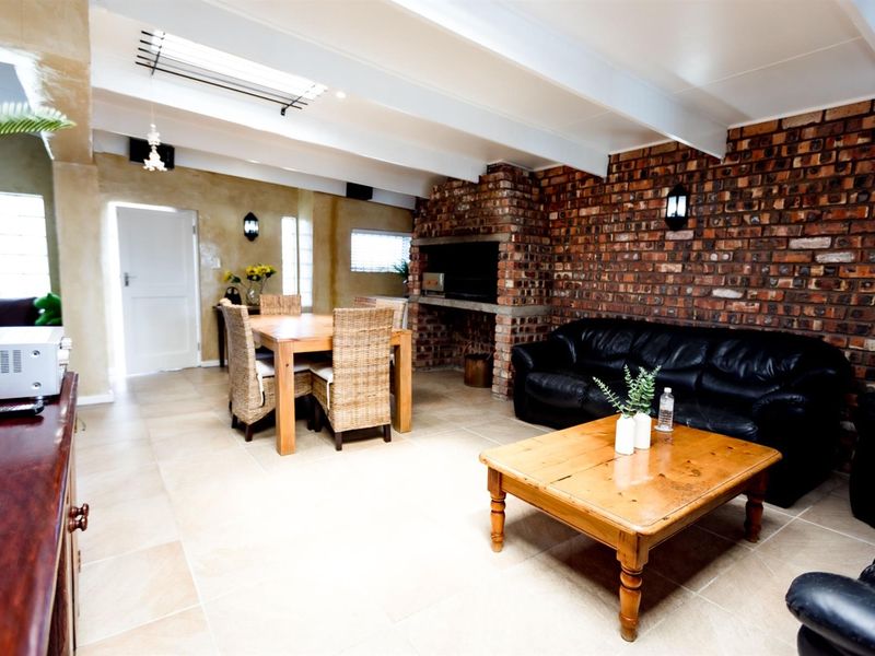 House For Sale in Richmond Estate, Goodwood - Photo 4