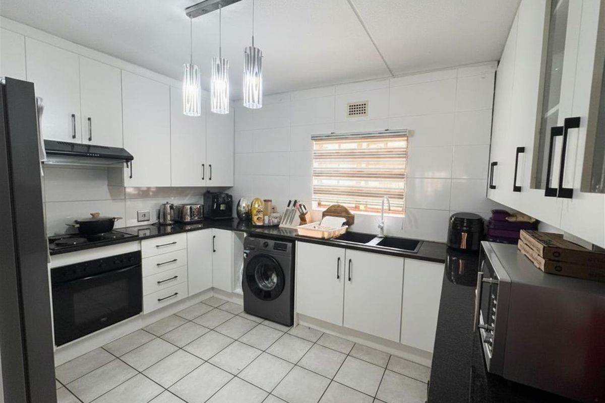 Apartment For Sale in Sandown, Sandton - Photo 5